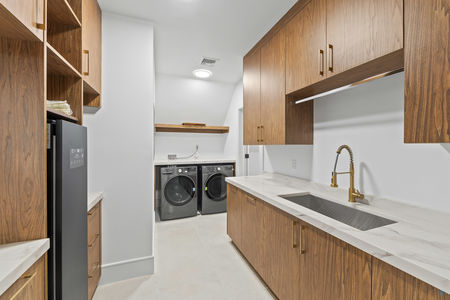 0.62 Inside 90 Essex Dr Tenafly NJ -58