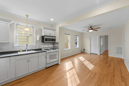 25 31 Wanamaker Unit 1