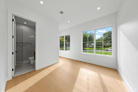 25 First floor bedroom suite 44 Spottswood Rd Glen Rock