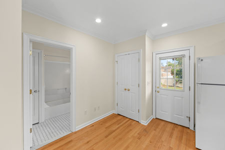 32 31 Wanamaker Unit 1