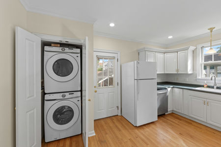 36 31 Wanamaker Unit 1