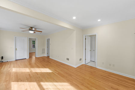 38 31 Wanamaker Unit 1