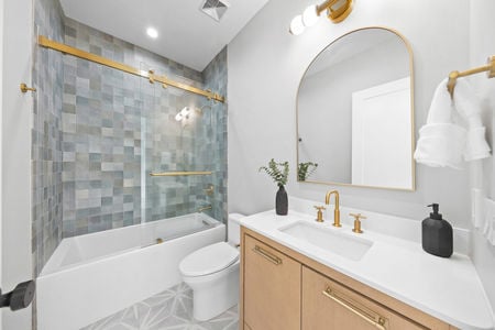 41 Third Ensuite Bathroom