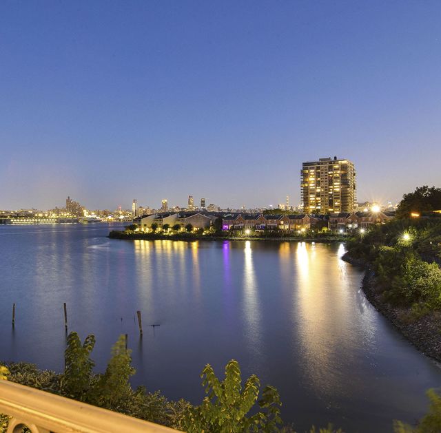 The Moorings River View