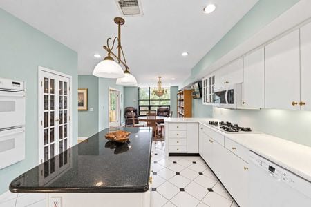 Townhouse 2 Sutton Place Englewood NJ-13