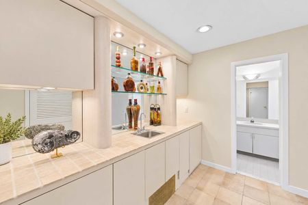 Townhouse 2 Sutton Place Englewood NJ-38