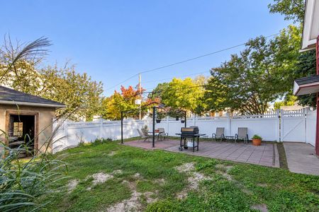 11 yard and garage 46 Laurel St, Ridgefield Park