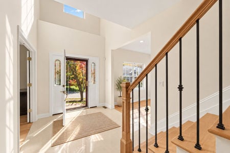 13 double height foyer in Lake Hopatcong