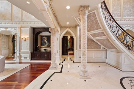 14 Foyer 117 Truman Dr, Cresskill NJ