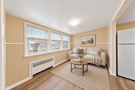 18 dining area 46 Laurel St, Ridgefield Park