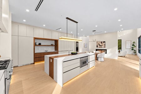 25 Baller Kitchen at 236 WoodCrest Paramus NJ