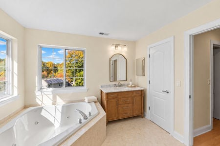 36 700 Skyline Dr Jefferson Township