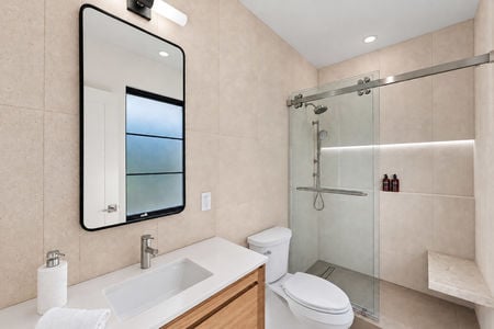 45c 236 WoodCrest Paramus NJ