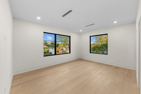45i 236 WoodCrest Paramus NJ