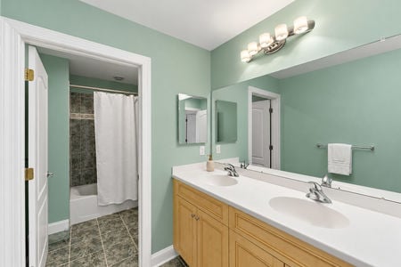 47 700 Skyline Dr Jefferson Township