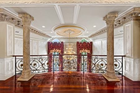 48 Greatest Room