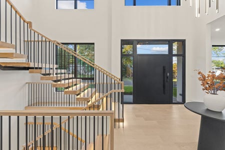 51 236 WoodCrest Paramus NJ