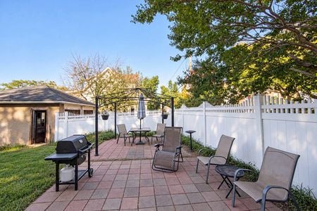 7 Patio 46 Laurel St, Ridgefield Park