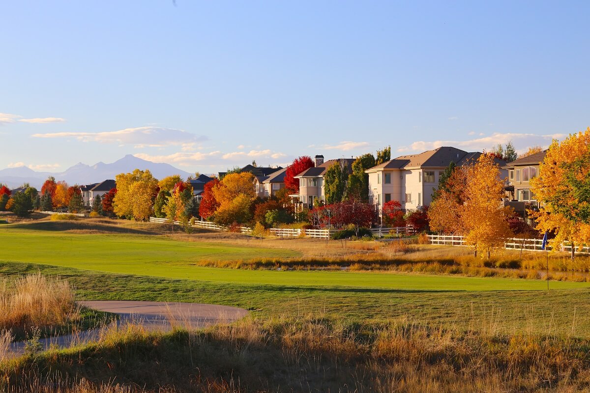 Golf course in the autumn in Broomfield Colorado