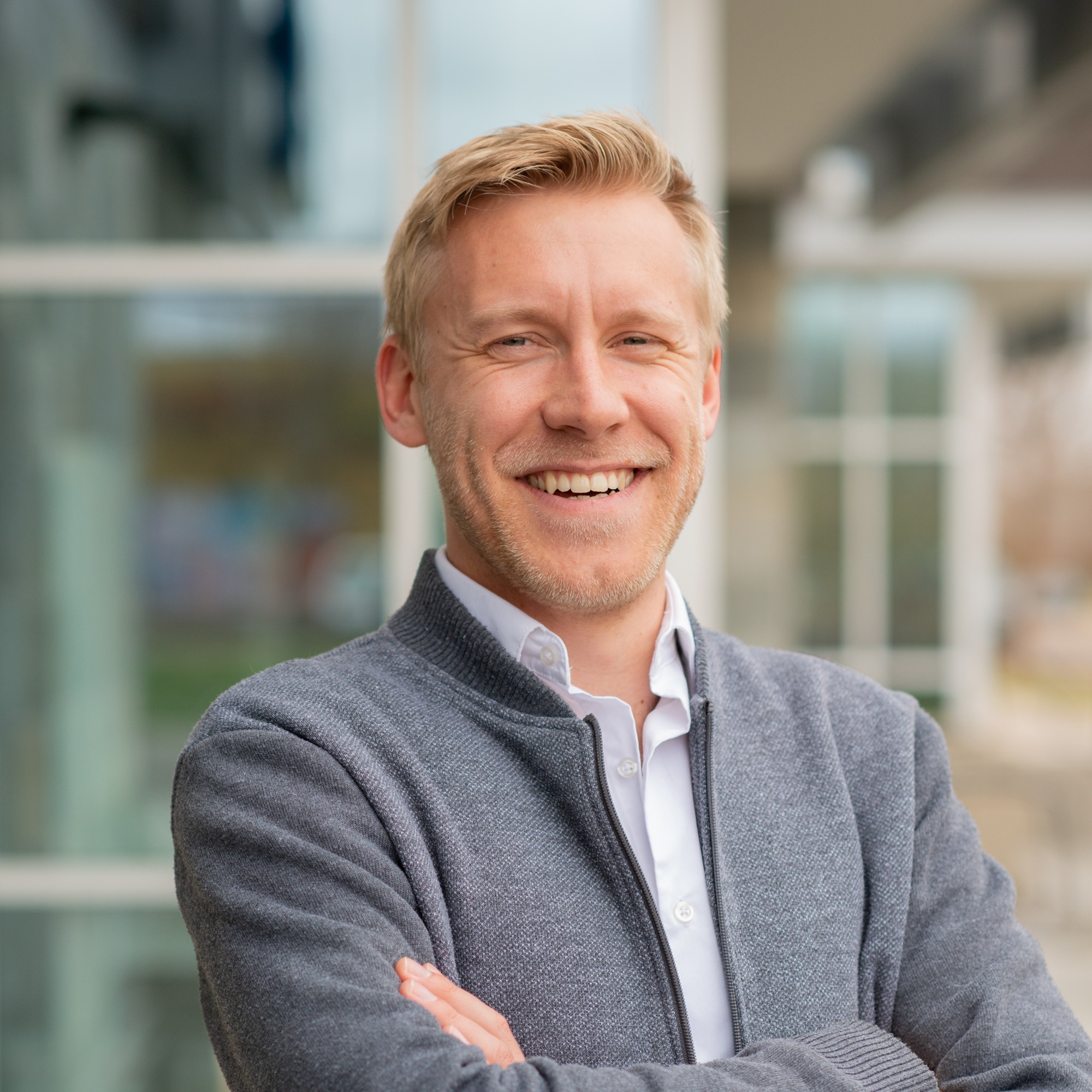 Hans Peter Real Estate Agent