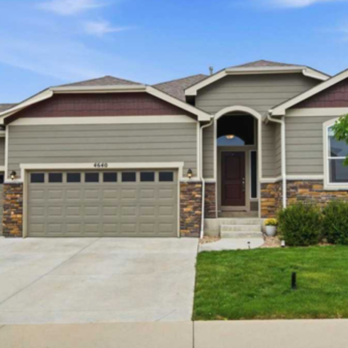 Selling Your Home in Summer: Curb Appeal, Showings, and Photos in the Heat