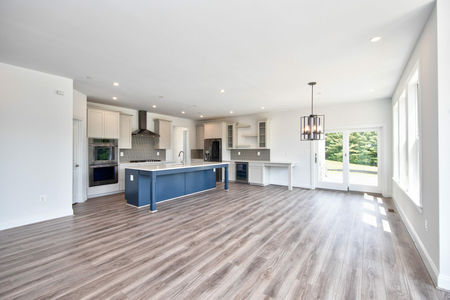 Manor-Farm-House-15150-Dover-RD-13