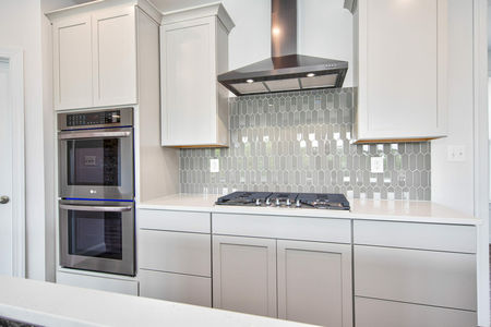 Manor-Farm-House-15150-Dover-RD-16