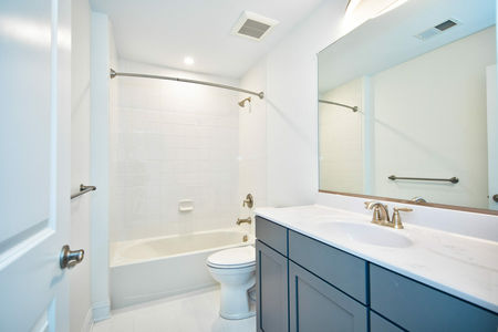 Manor-Farm-House-15150-Dover-RD-27