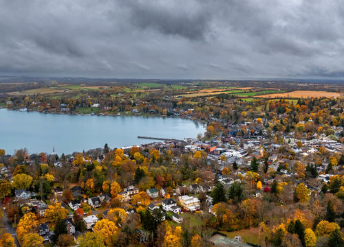 skaneateles new york - Aerial photo of fall foliage surrounding the Town of Skaneateles, Skaneateles Lake, Onondaga County, New York State, November 2024. (large)