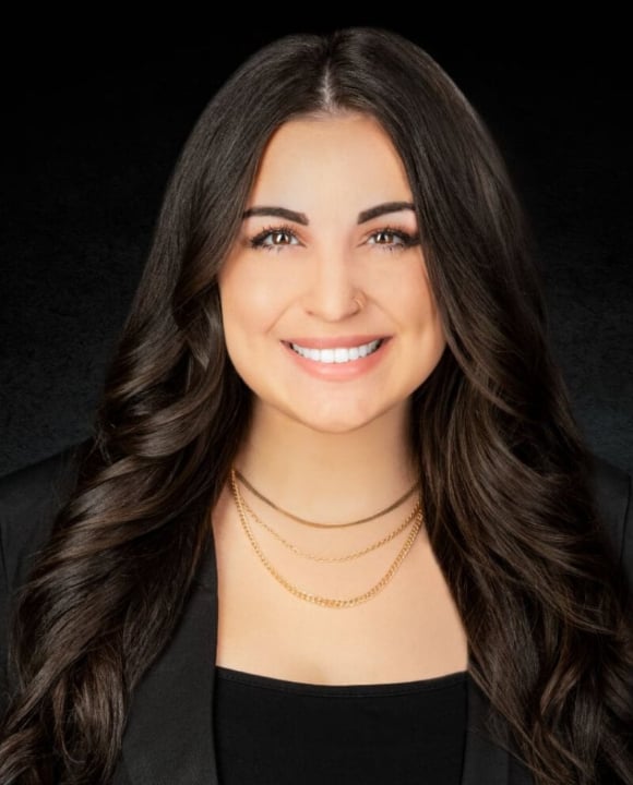 Amber-Headshot-Procopio-Team-at-Hunt-Real-Estate-smaller