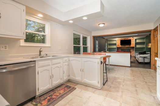 009_1111_raintree_dr_56-edit_18