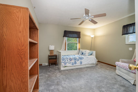 020_1111_raintree_dr_38-edit_451