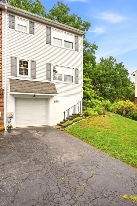 4-web-or-mls-523 S Coventry Ln (40 of 84)