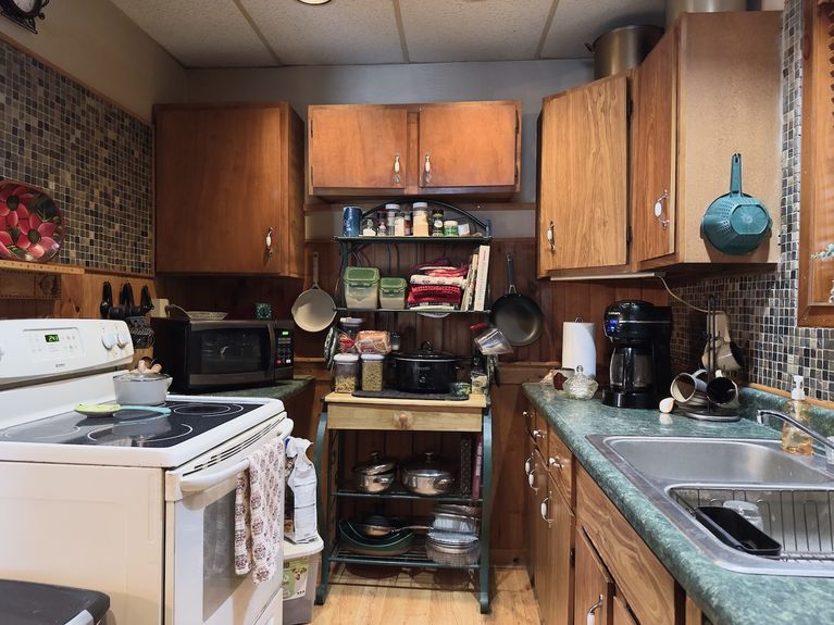 Downstairs Kitchen 3