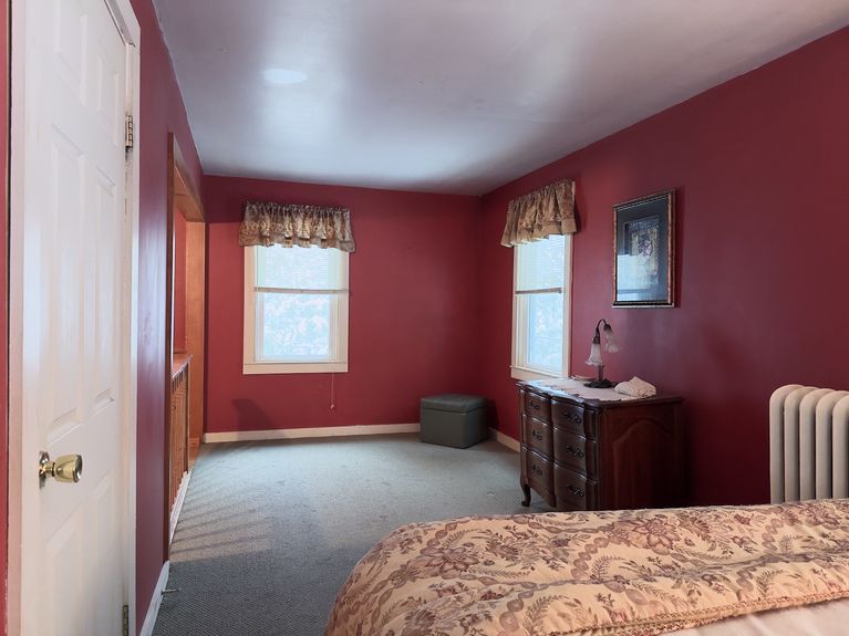 Upstairs Bedroom 2