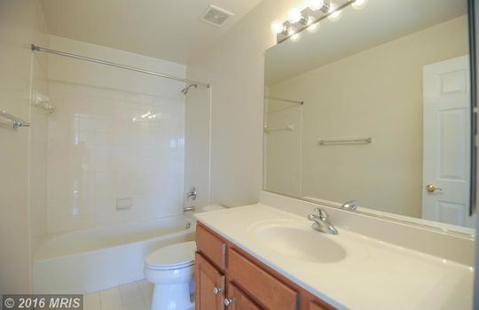 FX9660583 &#8211; Bath