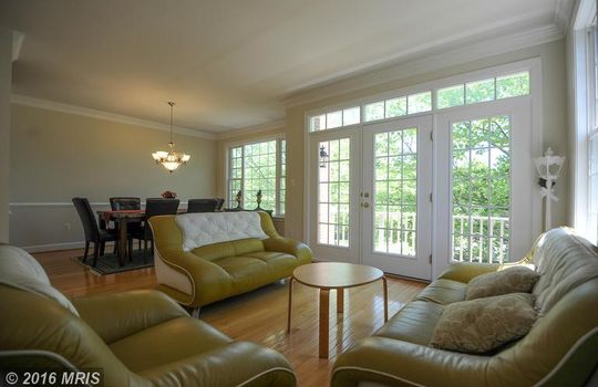 FX9660583 &#8211; Living Room
