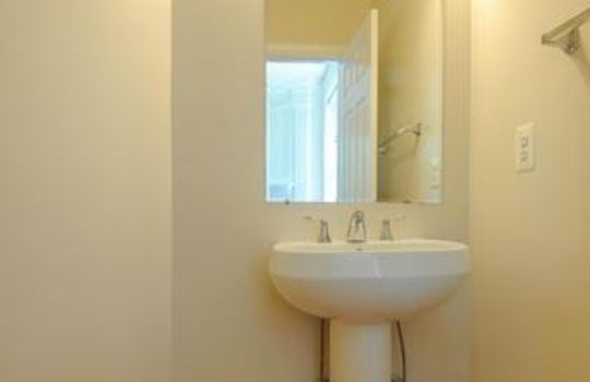 FX9660583 &#8211; Bath