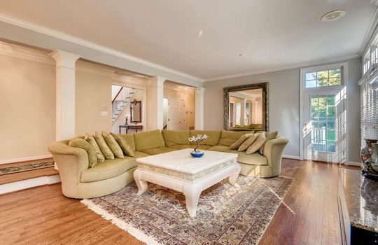 506-Pond-View-Ln-Cockeysville-large-015-18-Family-Room-1500&#215;1000-72dpi