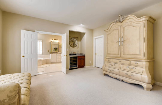 506-Pond-View-Ln-Cockeysville-large-018-7-2nd-Floor-Master-Bedroom-1500&#215;1000-72dpi