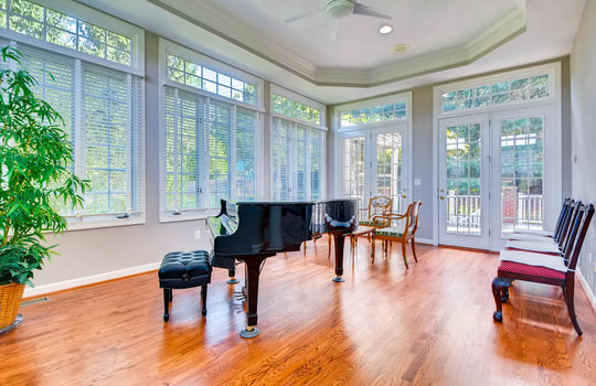 506-Pond-View-Ln-Cockeysville-large-030-27-Sunroom-1500&#215;1000-72dpi