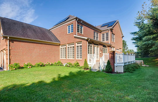 506-Pond-View-Ln-Cockeysville-large-032-28-Back-Yard-1500&#215;1000-72dpi