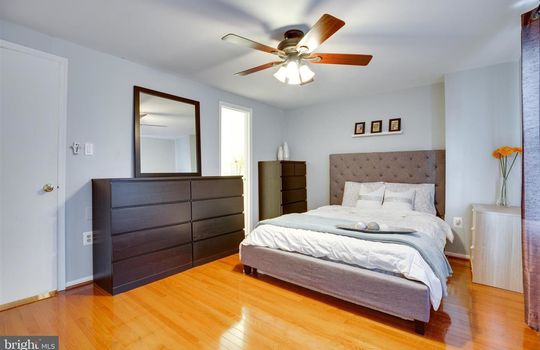 8192225241-74379688-large