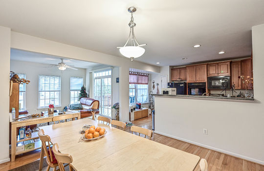 4682 Carisbrooke Ln-18