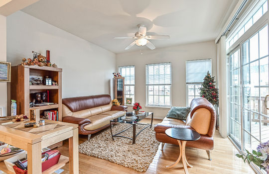 4682 Carisbrooke Ln-19