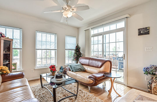 4682 Carisbrooke Ln-20