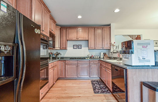 4682 Carisbrooke Ln-21
