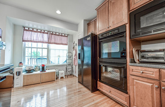 4682 Carisbrooke Ln-23
