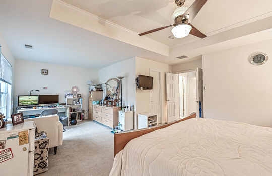 4682 Carisbrooke Ln-33