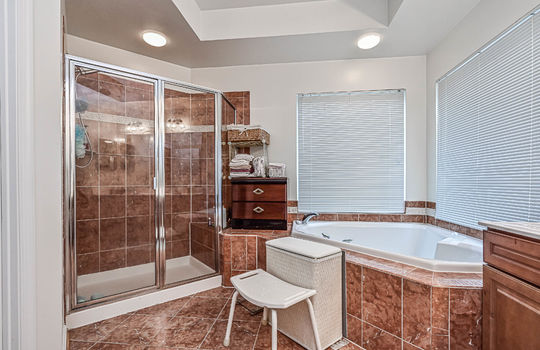 4682 Carisbrooke Ln-35
